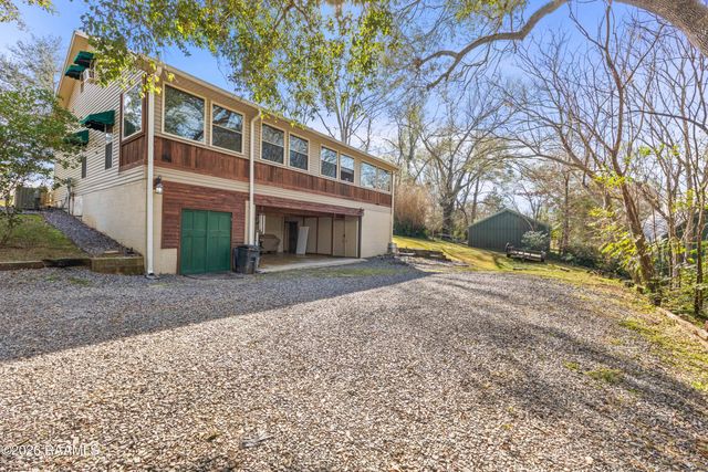 86 Hidden Hills Lake Road, Arnaudville, LA 70512