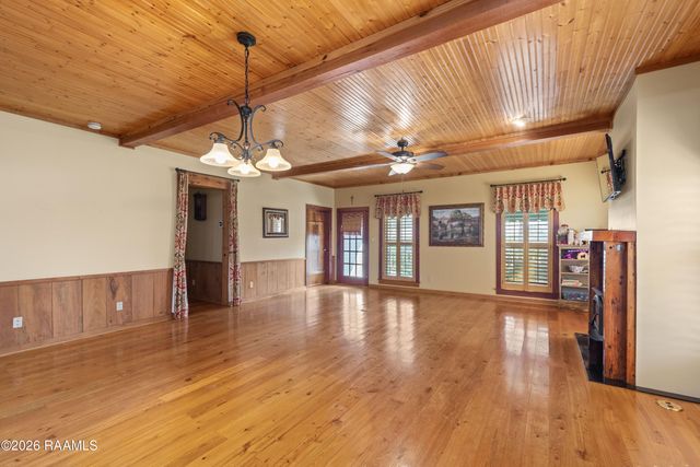 86 Hidden Hills Lake Road, Arnaudville, LA 70512