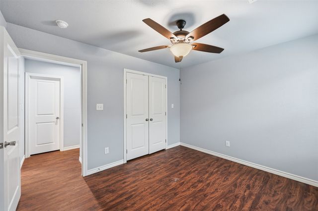 709 W Madison Street, Ennis, TX 75119