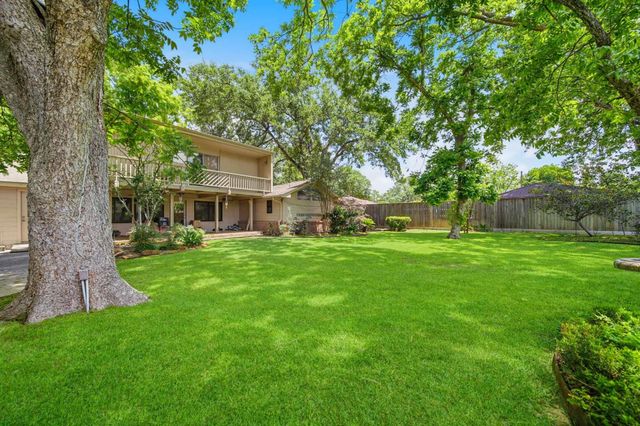 5117 Valerie Street, Bellaire, TX 77401