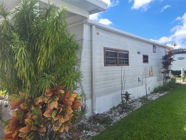 6502 SE 54th Lane, Okeechobee, FL 34974