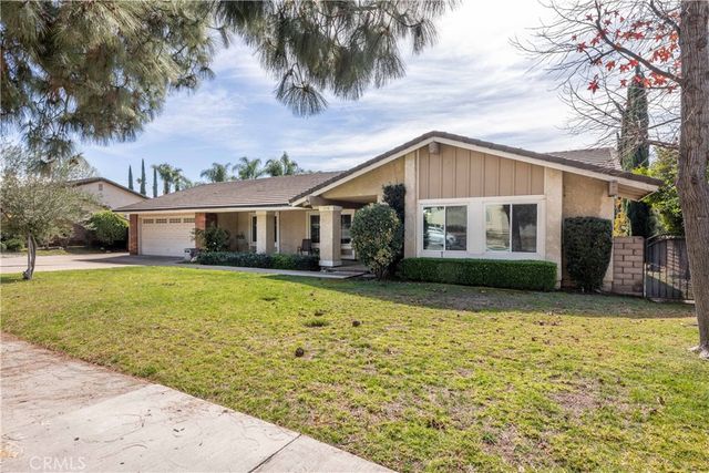 628 Charleston, Claremont, CA 91711