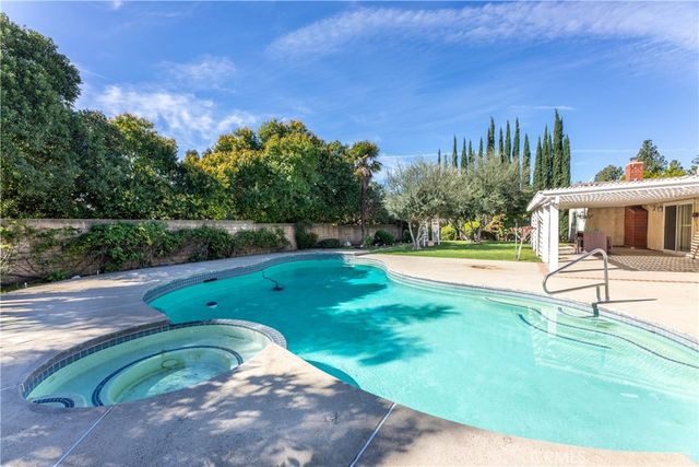 628 Charleston, Claremont, CA 91711