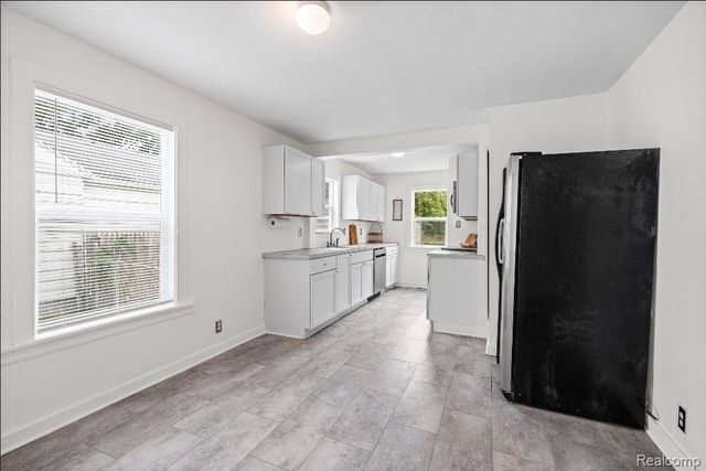 1305 Huron Street, Flint, MI 48507