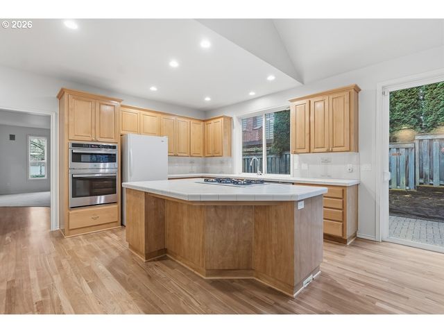 16860 Sw BLACKBERRY Ln, Beaverton, OR 97007