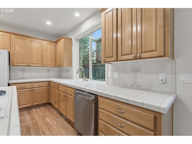 16860 Sw BLACKBERRY Ln, Beaverton, OR 97007