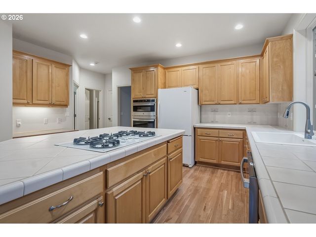 16860 Sw BLACKBERRY Ln, Beaverton, OR 97007