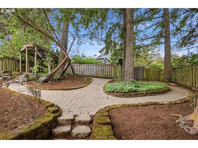 16860 Sw BLACKBERRY Ln, Beaverton, OR 97007