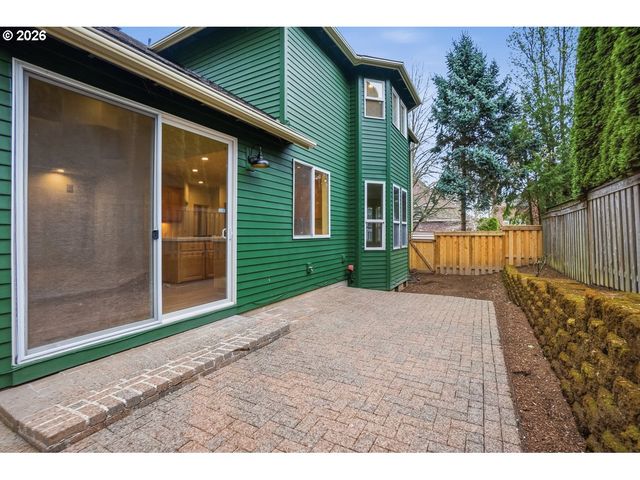 16860 Sw BLACKBERRY Ln, Beaverton, OR 97007