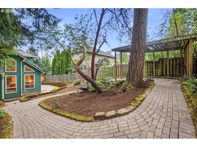 16860 Sw BLACKBERRY Ln, Beaverton, OR 97007