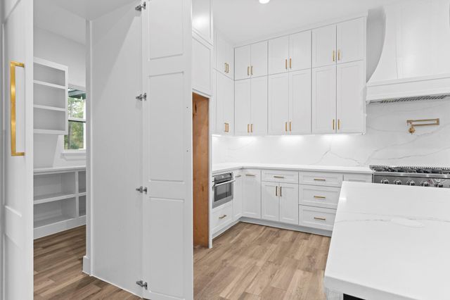 2806 Da Vince St, New Caney, TX 77357