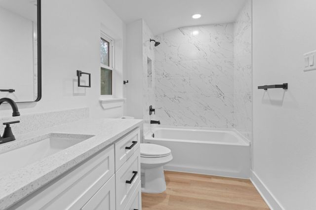 2806 Da Vince St, New Caney, TX 77357