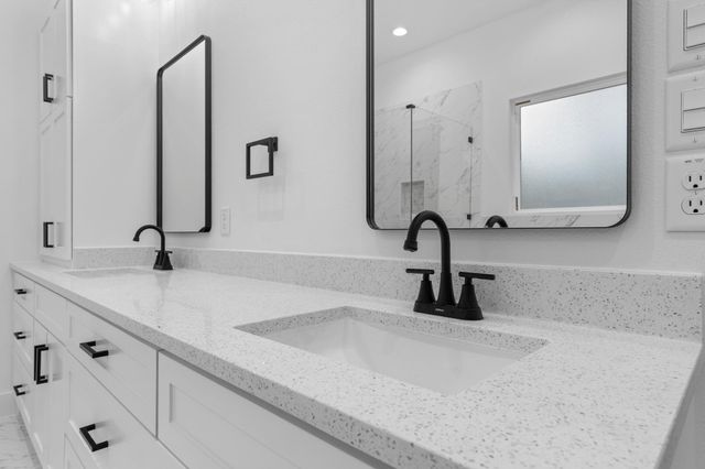 2806 Da Vince St, New Caney, TX 77357