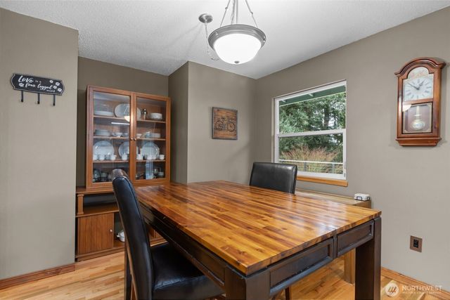 4901 66th Avenue W, University Place, WA 98467