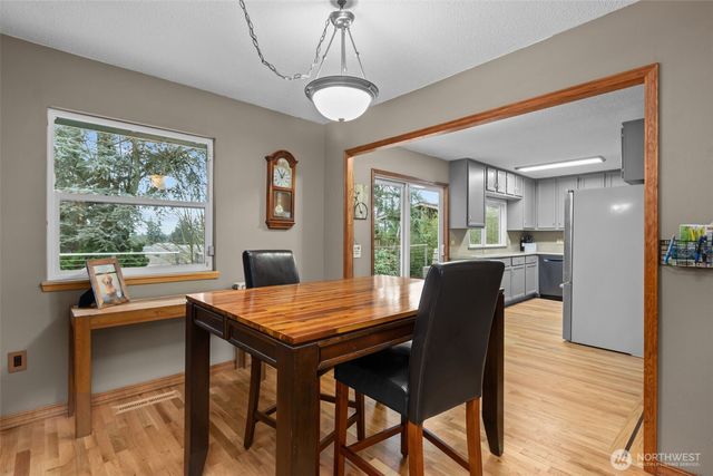 4901 66th Avenue W, University Place, WA 98467