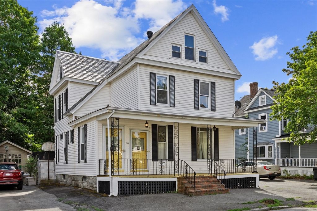 226 Gibson St, Lowell, MA 01851