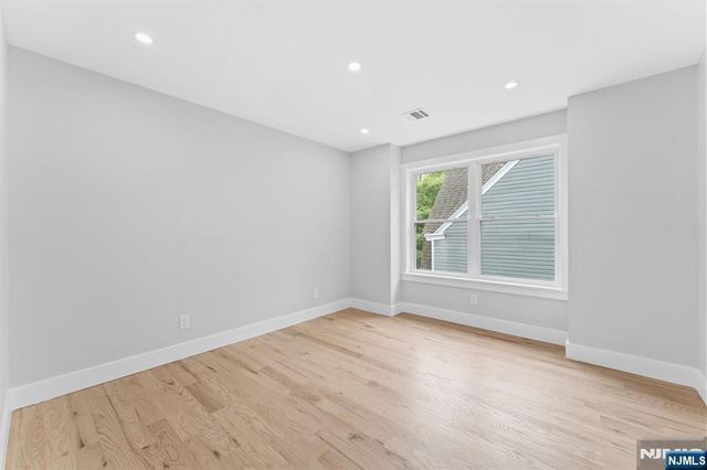 132 N 17th, East Orange, NJ 07017