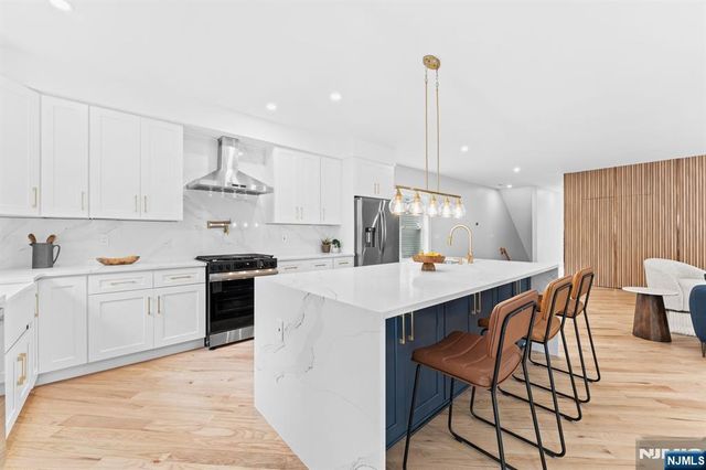 132 N 17th, East Orange, NJ 07017