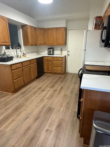 7708 Brunning, Live Oak, TX 78233