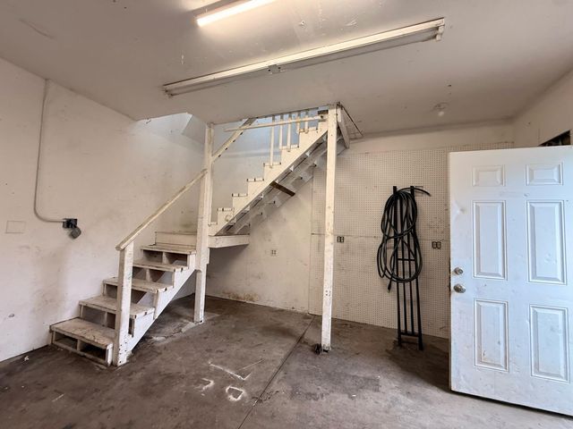 717 9th St, Marysville, CA 95901