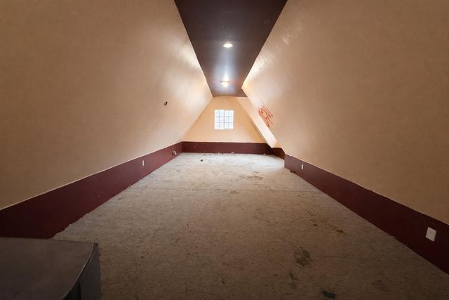 717 9th St, Marysville, CA 95901