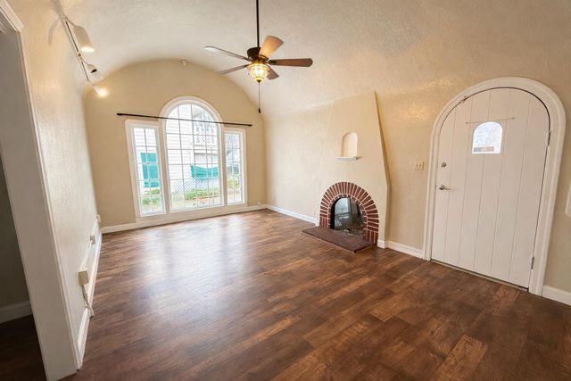 717 9th St, Marysville, CA 95901