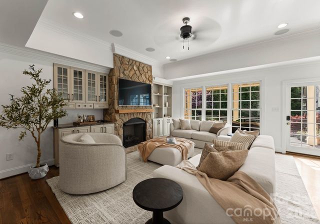 1850 Maryland Avenue, Charlotte, NC 28209