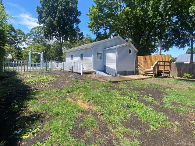 101 Rose Drive, Ronkonkoma, NY 11779