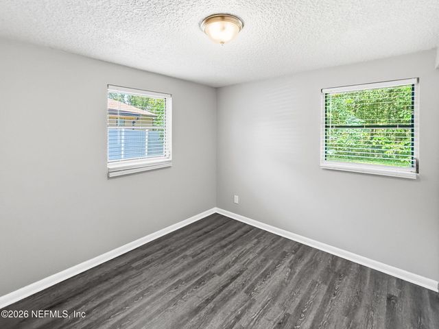 2633 TULSA Road N, Jacksonville, FL 32218