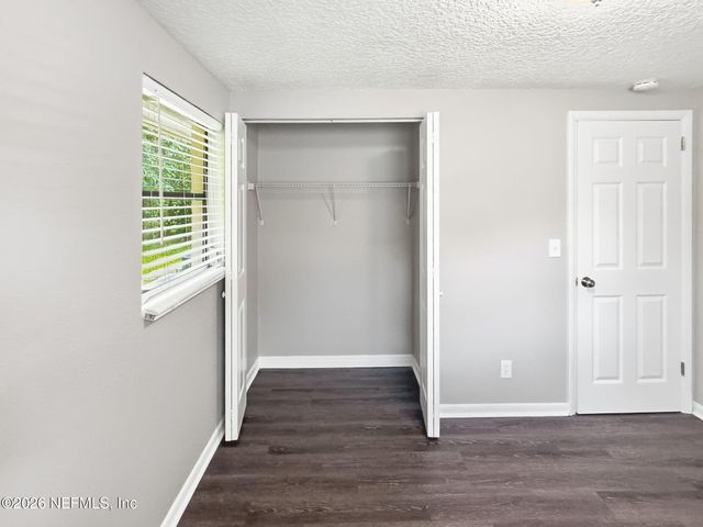 2633 TULSA Road N, Jacksonville, FL 32218