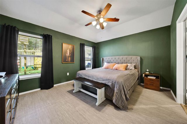 10021 Spring Creek Road, Cleveland, TX 77327