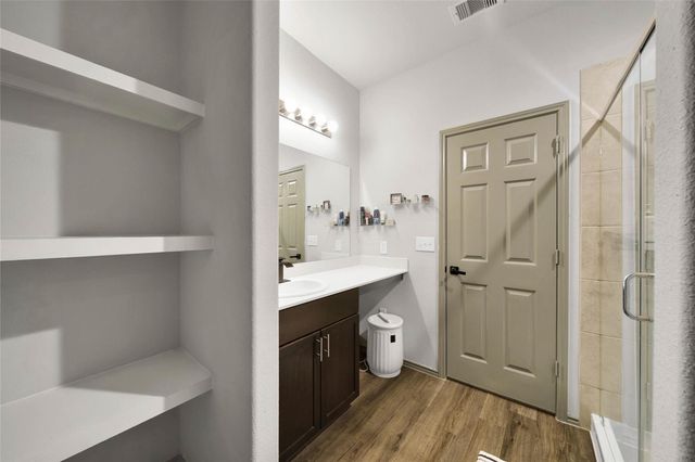 10021 Spring Creek Road, Cleveland, TX 77327