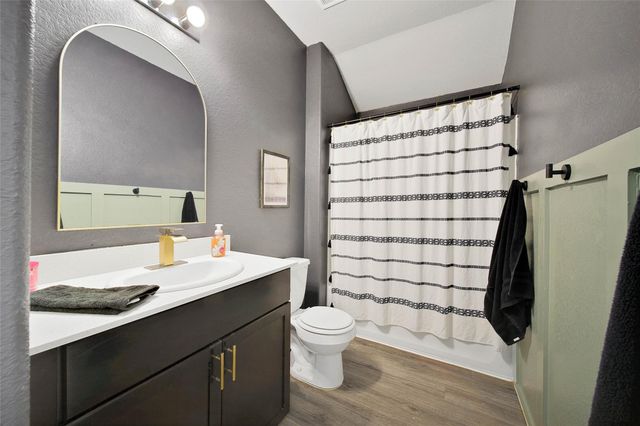 10021 Spring Creek Road, Cleveland, TX 77327