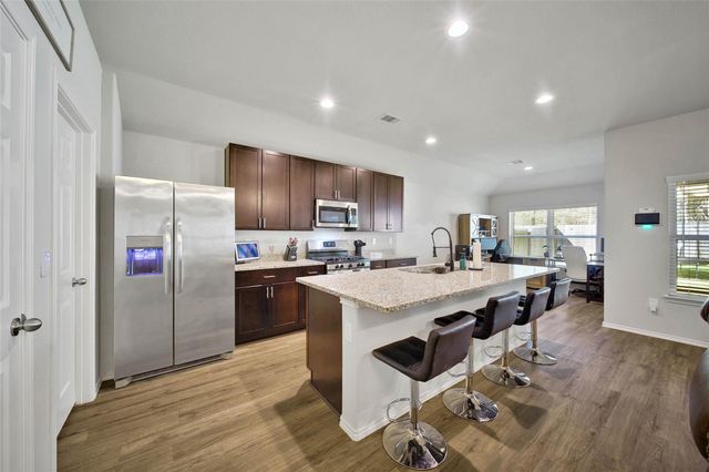 10021 Spring Creek Road, Cleveland, TX 77327