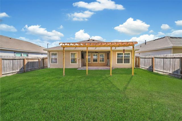 10021 Spring Creek Road, Cleveland, TX 77327