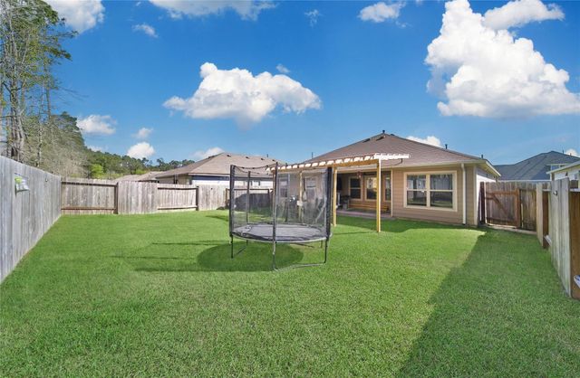 10021 Spring Creek Road, Cleveland, TX 77327