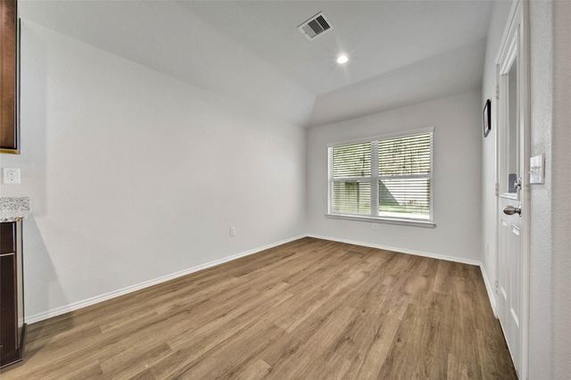 10021 Spring Creek Road, Cleveland, TX 77327