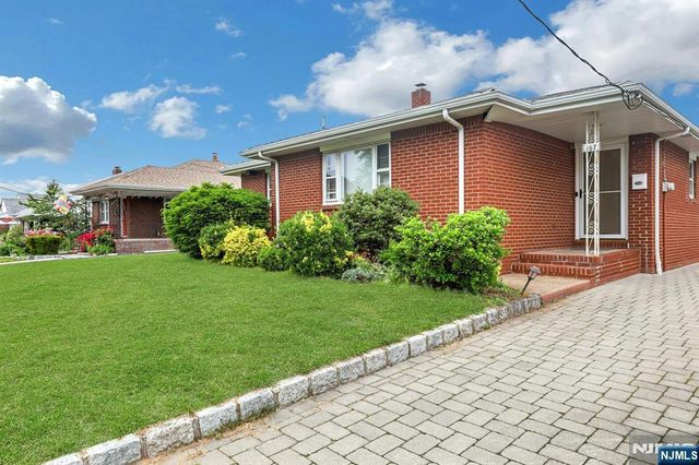 167 Paterson Avenue, Hasbrouck Heights, NJ 07604