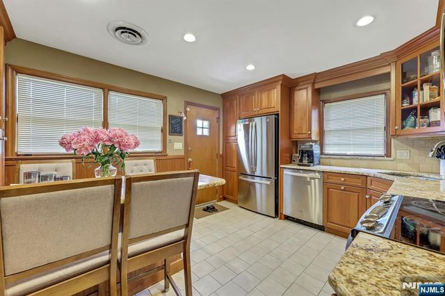 167 Paterson Avenue, Hasbrouck Heights, NJ 07604