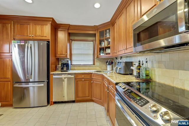 167 Paterson Avenue, Hasbrouck Heights, NJ 07604