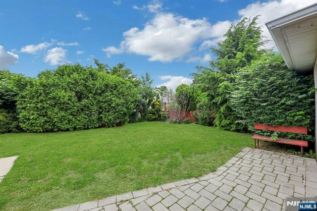 167 Paterson Avenue, Hasbrouck Heights, NJ 07604