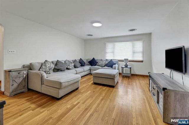 167 Paterson Avenue, Hasbrouck Heights, NJ 07604