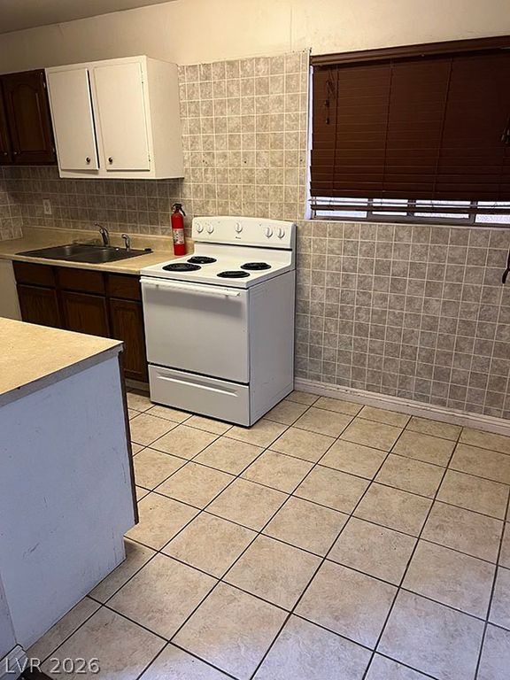 1801 Elm Avenue, Las Vegas, NV 89101 — photo 5