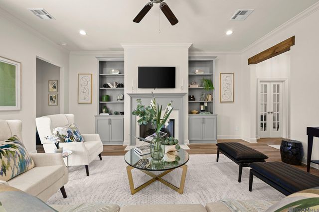 35201 Cane Market Rd, Denham Springs, LA 70706