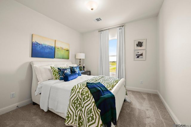 35201 Cane Market Rd, Denham Springs, LA 70706