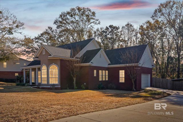 9977 Briarcliff Drive, Mobile, AL 36608