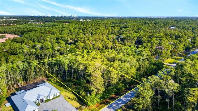 25504 Busy Bee DR, Bonita Springs, FL 34135