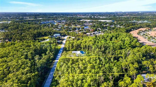 25504 Busy Bee DR, Bonita Springs, FL 34135