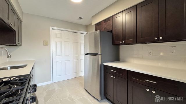 1511 raspberry Court, Edison, NJ 08817