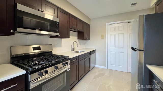 1511 raspberry Court, Edison, NJ 08817